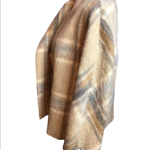 Talbots Plaid Blazer in Beige and Gray - Picture 11 of 14